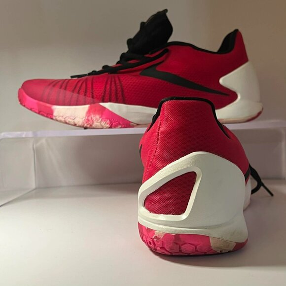 PREOWNED |  Nike HyperChase “Think Pink” – Men’s Size 12 main image 8